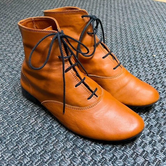 Repetto Shoes - Repetto lace-up booties from Paris (39) (Tan)